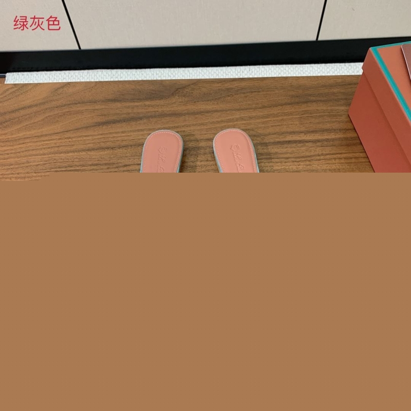 Other Slippers
